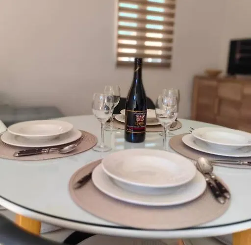 Marija, New 1bd With Free Parking Apartament