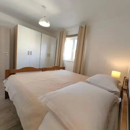 Marija, New 1bd With Free Parking