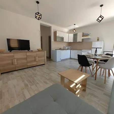 Marija, New 1bd With Free Parking Apartment *