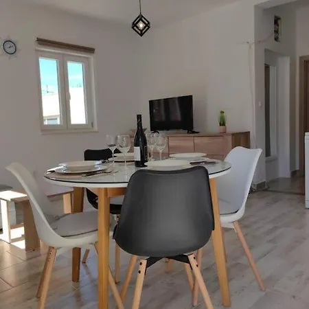 Apartment Marija, New 1bd With Free Parking Split