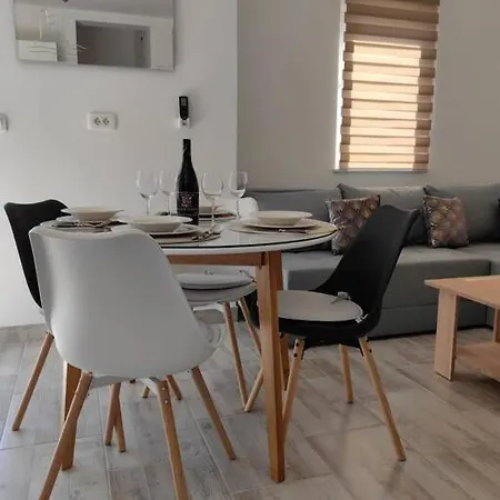 Marija, New 1bd With Free Parking *